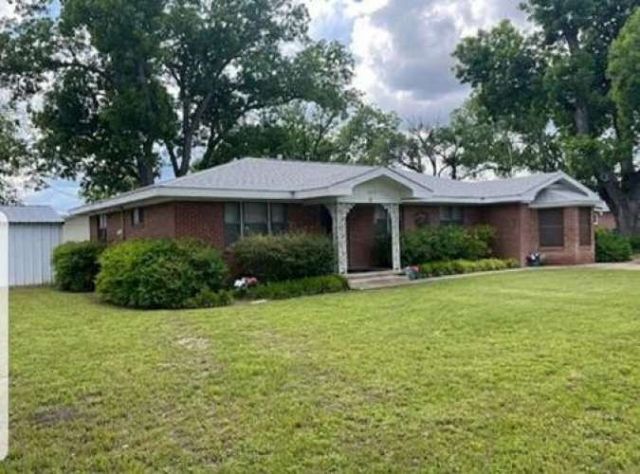 602 West Street, Hico, TX 76457
