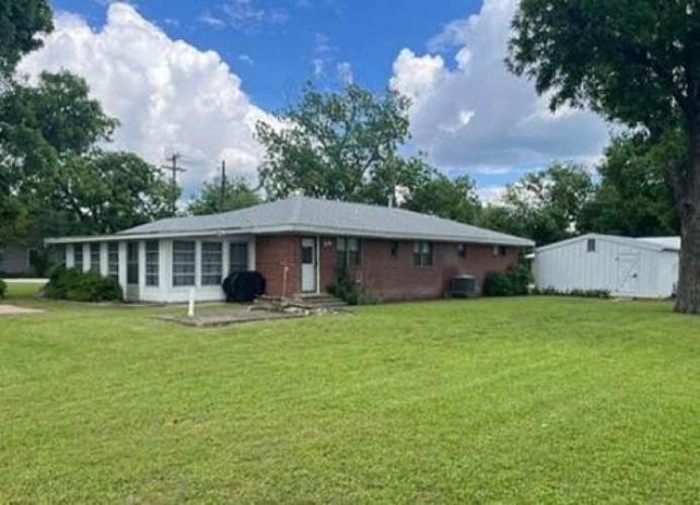 602 West Street, Hico, TX 76457