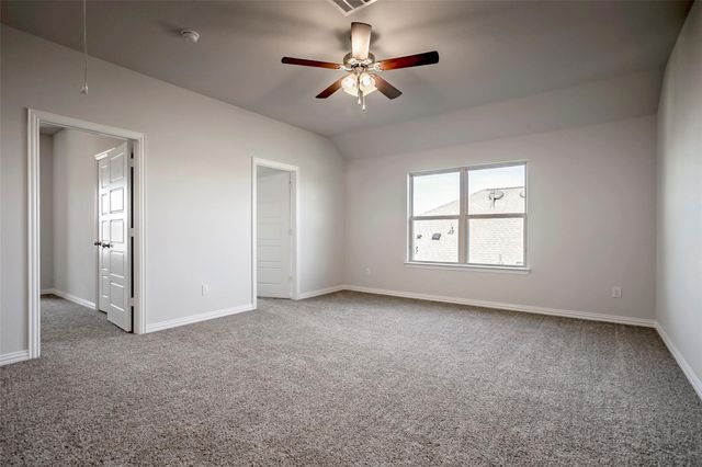 4713 London Avenue, Aubrey, TX 76227