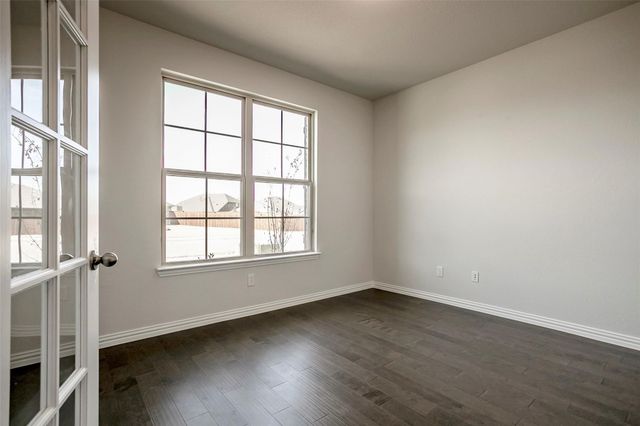 4713 London Avenue, Aubrey, TX 76227