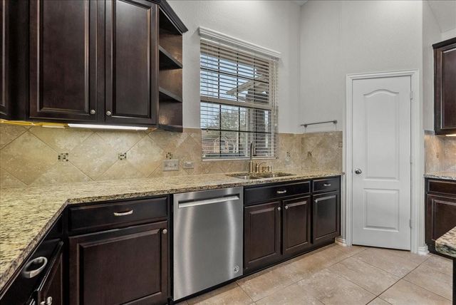 324 Westwood Drive, League City, TX 77573