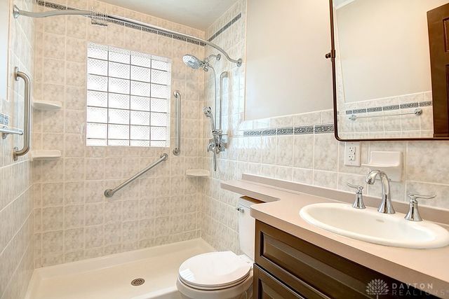 523 Watervliet Avenue, Dayton, OH 45420