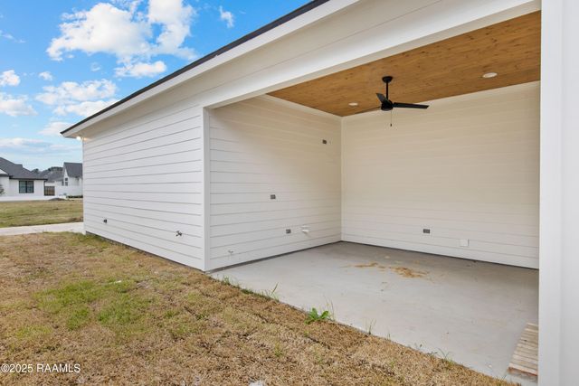 107 Wishing Well Drive, Broussard, LA 70518