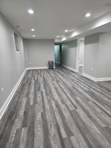 6908 S Indiana Avenue, Chicago, IL 60637