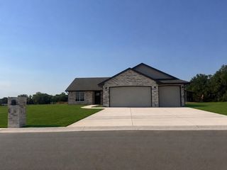 813 W Songbird St, Andover, KS 67002