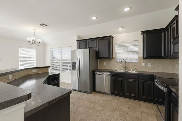 2041 Shady Glen Trail, Princeton, TX 75407