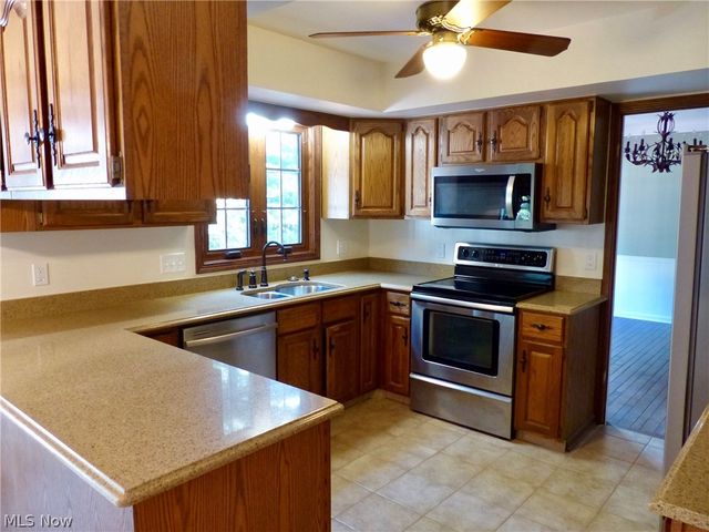 9144 Gregory Court, Mentor, OH 44060