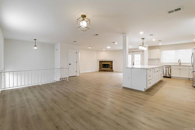 12306 Pleasant Forest Drive, Little Rock, AR 72211