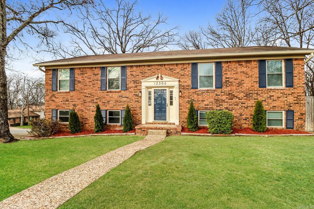 12306 Pleasant Forest Drive, Little Rock, AR 72211