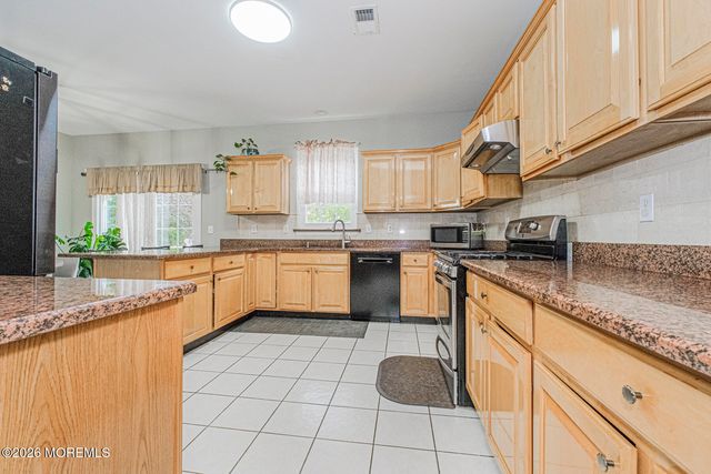 315 Wedgewood Road, Morganville, NJ 07751