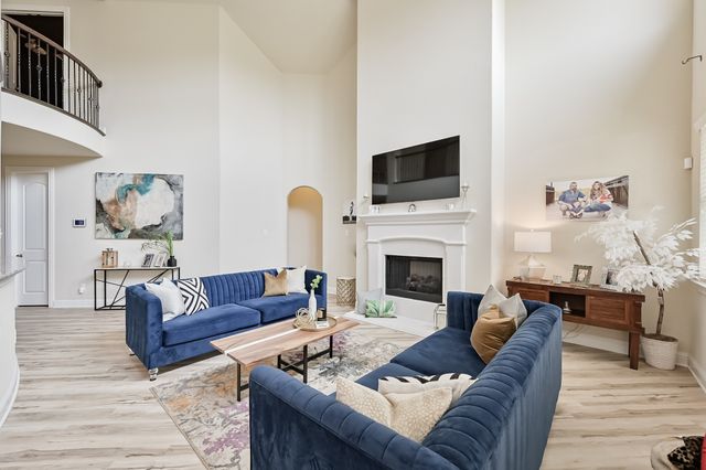 8321 Inverness, The Colony, TX 75056
