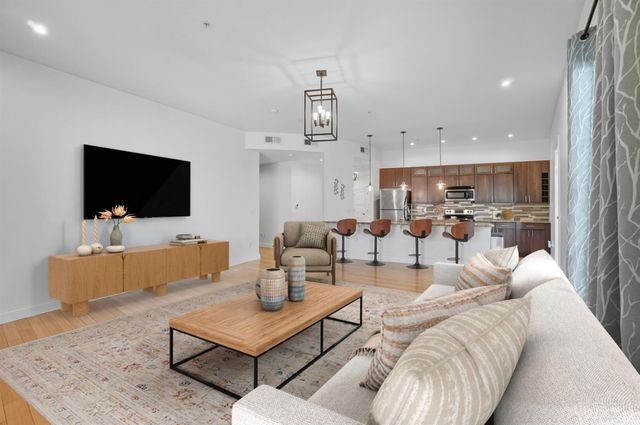 1331 Vine Street, Cincinnati, OH 45202