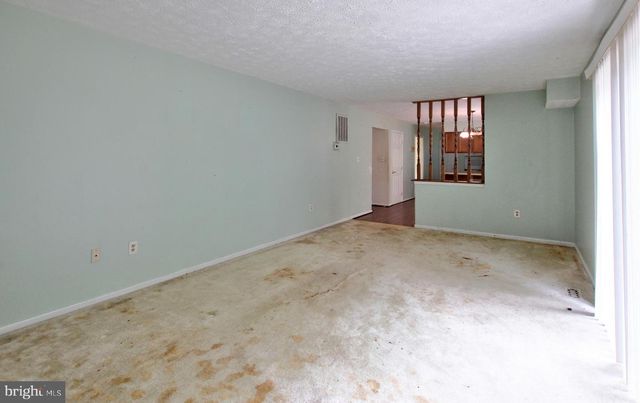 10711 FEATHERSTONE DR, Fort Washington, MD 20744