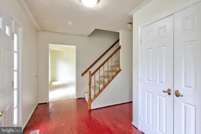10711 FEATHERSTONE DR, Fort Washington, MD 20744