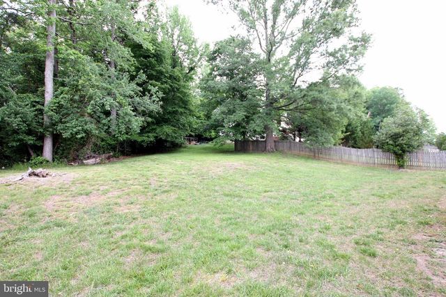 10711 FEATHERSTONE DR, Fort Washington, MD 20744