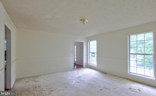 10711 FEATHERSTONE DR, Fort Washington, MD 20744