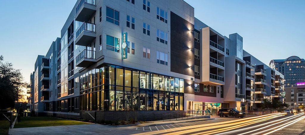 880 Lake Carolyn Parkway 116, Irving, TX 75039