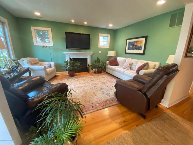 401 Garfield Avenue, Avon-by-the-sea, NJ 07717