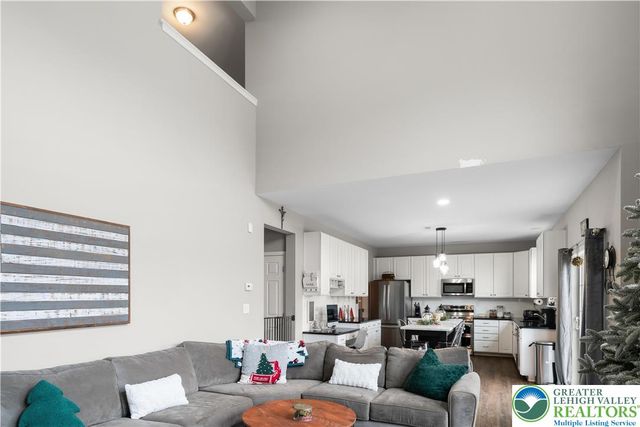 9615 Crescent Lane, Upper Macungie Twp, PA 18031