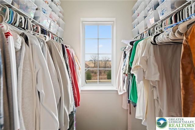 9615 Crescent Lane, Upper Macungie Twp, PA 18031