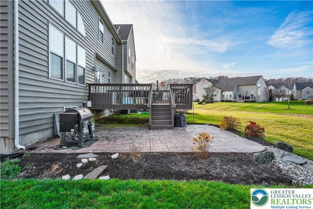 9615 Crescent Lane, Upper Macungie Twp, PA 18031