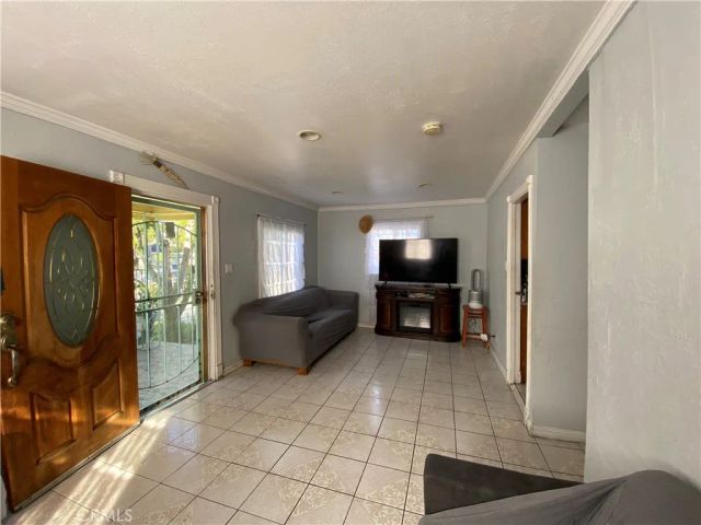 228 E 103 Street, Los Angeles, CA 90003