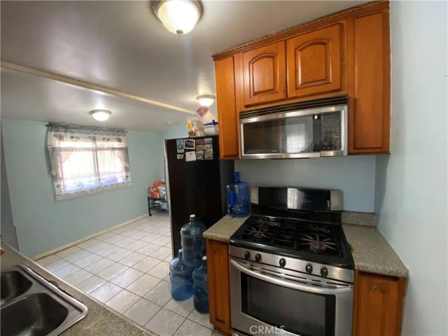 228 E 103 Street, Los Angeles, CA 90003