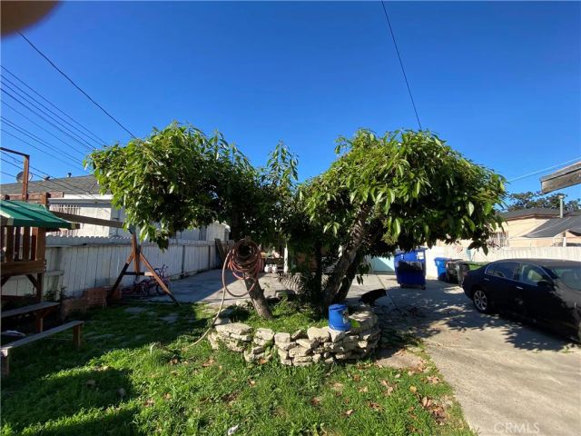 228 E 103 Street, Los Angeles, CA 90003