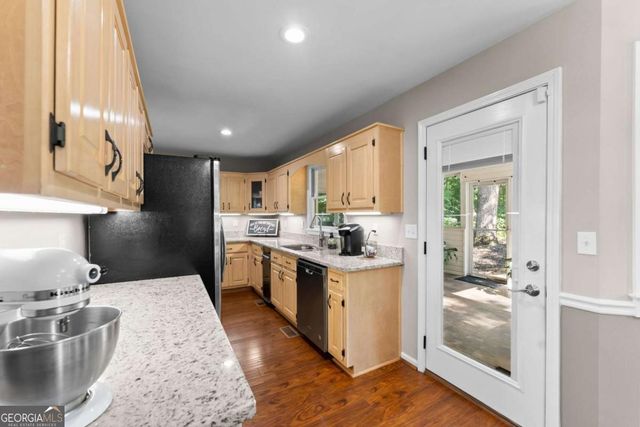 9724 Elliott Family Parkway, Dawsonville, GA 30534
