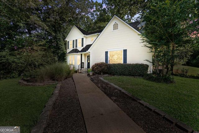 9724 Elliott Family Parkway, Dawsonville, GA 30534