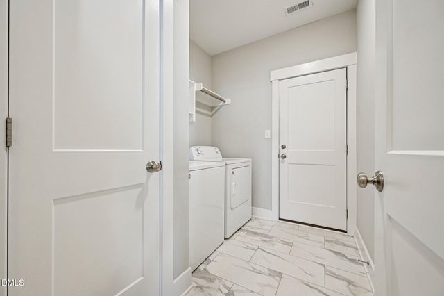 71 Lassiter Hills Drive, Four Oaks, NC 27524