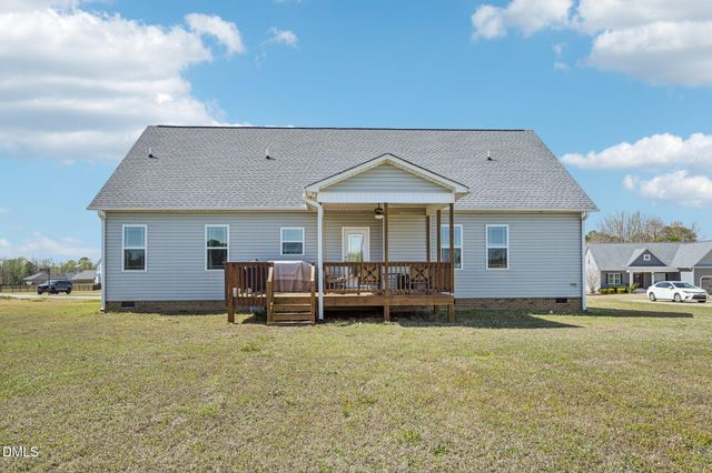 71 Lassiter Hills Drive, Four Oaks, NC 27524