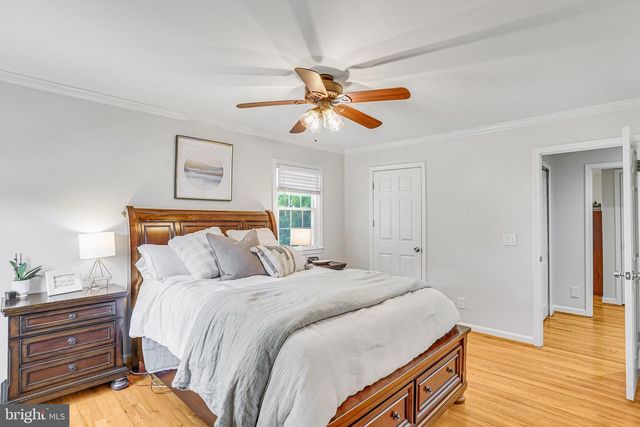 2002 HOOVER LN, Alexandria, VA 22308