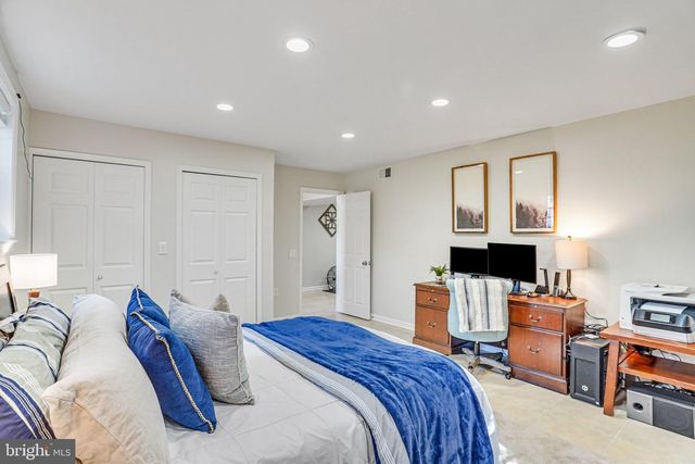 2002 HOOVER LN, Alexandria, VA 22308