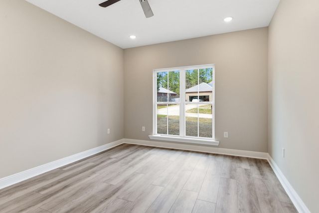 7 Saint Augustine Ave., Hattiesburg, MS 39402