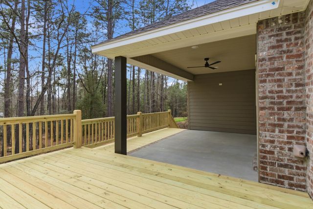 7 Saint Augustine Ave., Hattiesburg, MS 39402