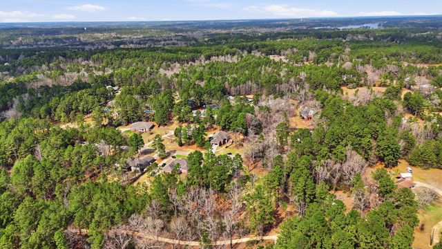 7 Saint Augustine Ave., Hattiesburg, MS 39402