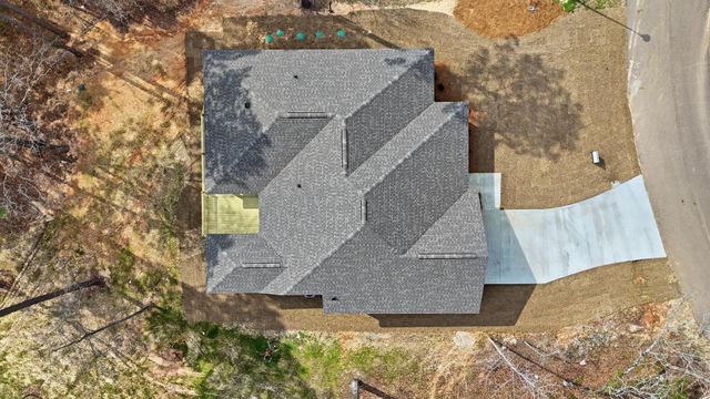 7 Saint Augustine Ave., Hattiesburg, MS 39402