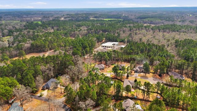 7 Saint Augustine Ave., Hattiesburg, MS 39402