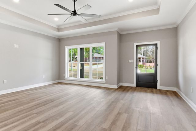 7 Saint Augustine Ave., Hattiesburg, MS 39402