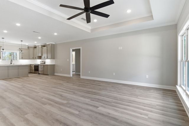 7 Saint Augustine Ave., Hattiesburg, MS 39402