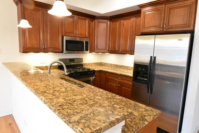 6112 W Diversey Avenue F1, Chicago, IL 60639