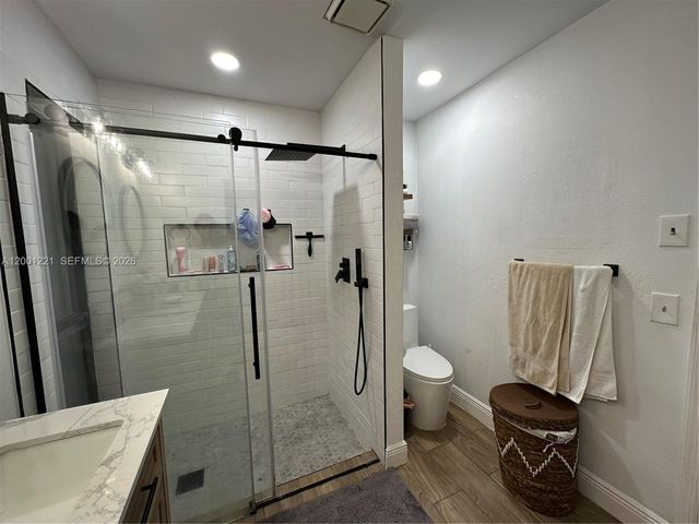 7003 NW 40th Pl, Coral Springs, FL 33065