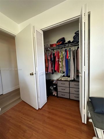 7003 NW 40th Pl, Coral Springs, FL 33065