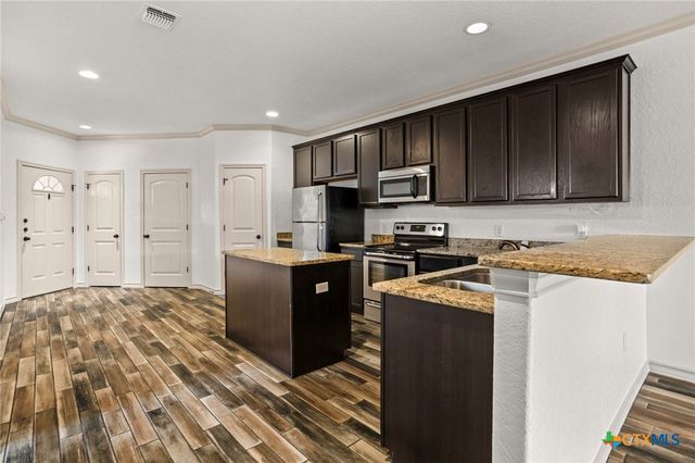 1005 Tripp Lane, New Braunfels, TX 78130