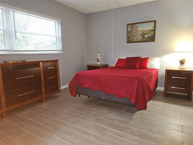 2525 W BAY DRIVE C12, Belleair Bluffs, FL 33770