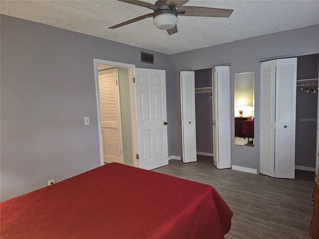 2525 W BAY DRIVE C12, Belleair Bluffs, FL 33770