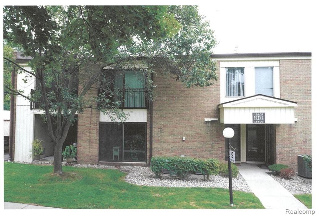18403 University Park Dr Drive, Livonia, MI 48152