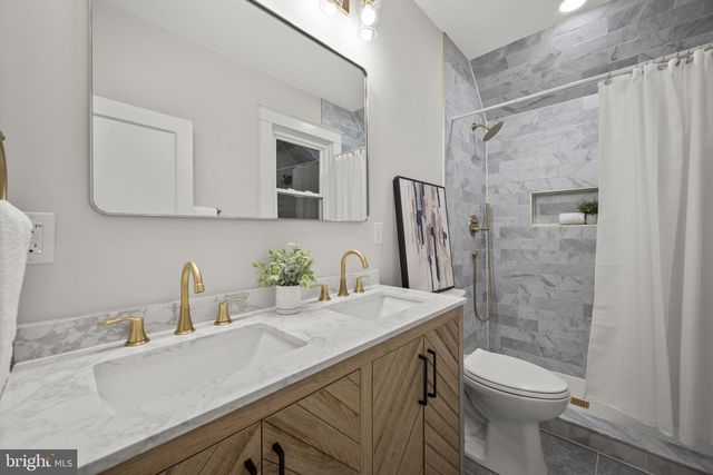 1010 LEEDS AVE, Baltimore, MD 21229