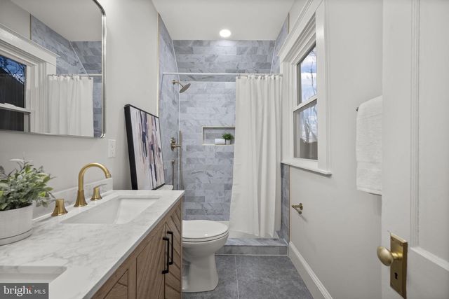 1010 LEEDS AVE, Baltimore, MD 21229